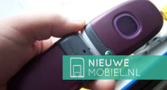 De Sony Ericsson Z300i met doos in voor review