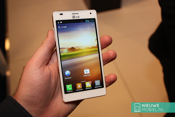 LG Optimus 4X HD white