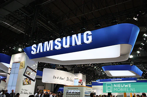 Samsung stand MWC 12