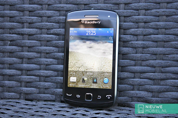 BlackBerry Curve 9380 in chair