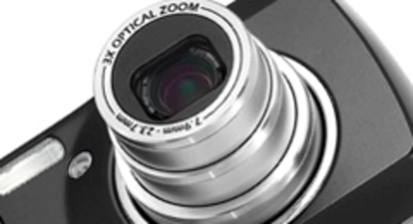 Digital camera zoom cutout