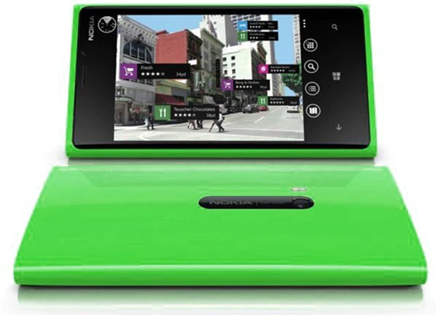 Groene Nokia Lumia 920 duikt op in winkel