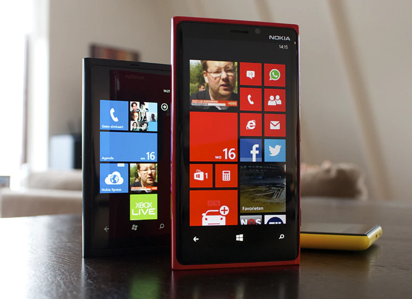 Nokia Lumia 920 With Lumia Family