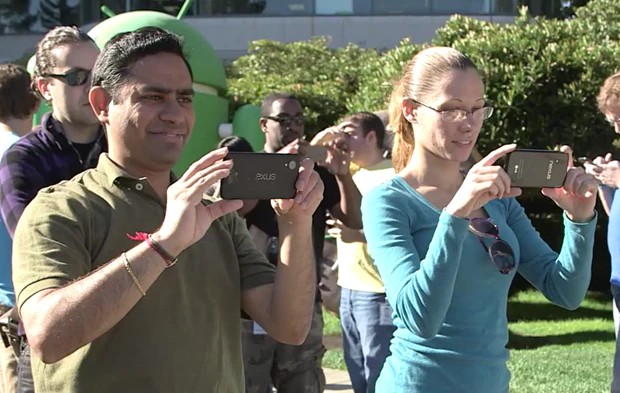 Google lekt Nexus 5 in Android KitKat-video