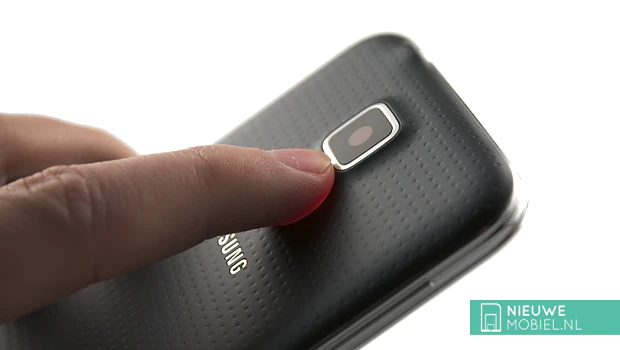 Samsung Galaxy S5 heart rate monitor