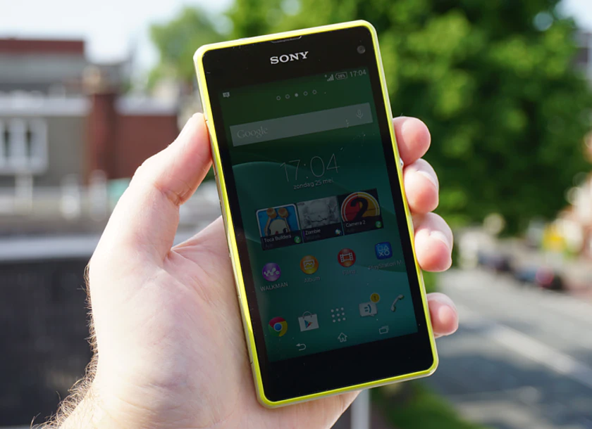 Sony Xperia Z1 Compact In Hands
