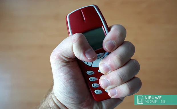 Stokoude Nokia redt leven verdwaalde wandelaar