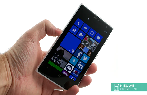 Windows Phone in hand