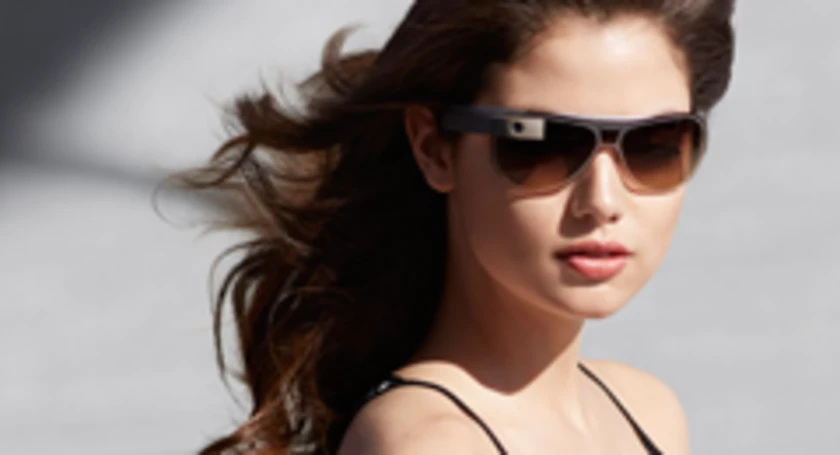 Google glass woman