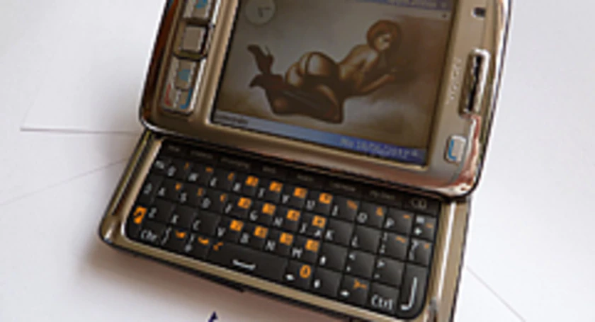 Nokia e80 prototype talkmaemo