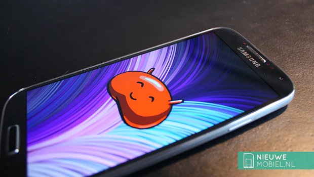 Samsung laughing Jelly Bean Samsung laughing Jelly Bean