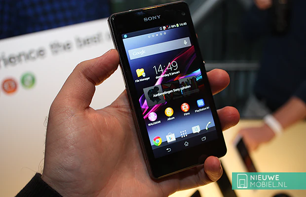 Sony Xperia Z1 Compact in hands