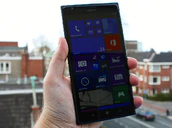 Nokia lumia 1520 in hands