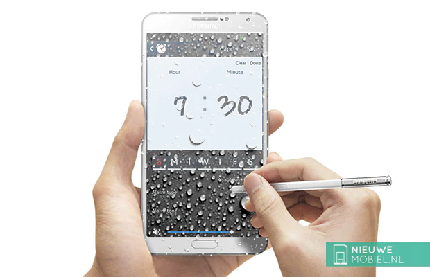 Samsung Galaxy Note 4 water resistant