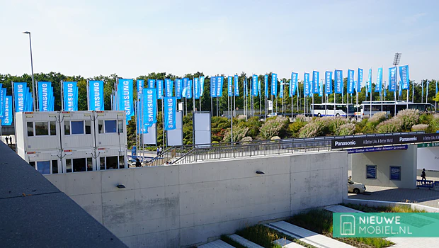 Samsung flags