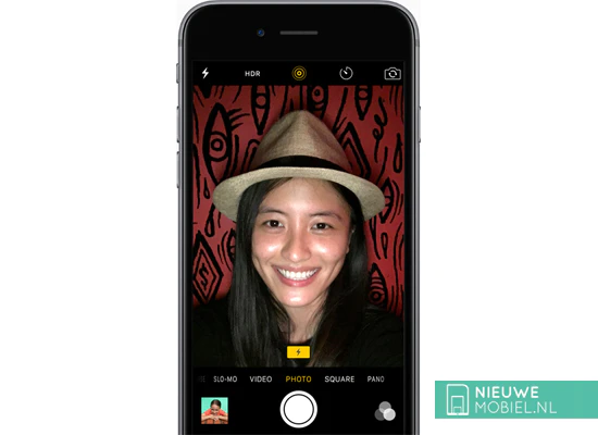 Apple iPhone Retina Flash