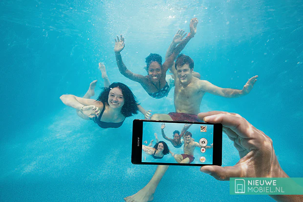 Sony Xperia Z underwater