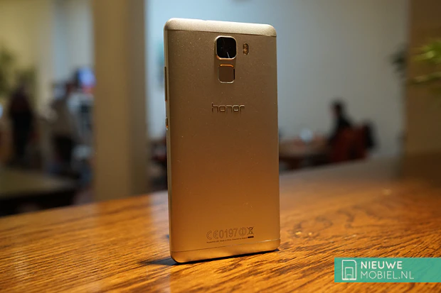 Honor 7 backside
