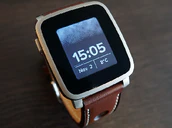 Pebble time steel screen on hands on