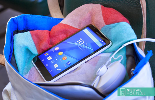 Sony Xperia E4 lifestyle