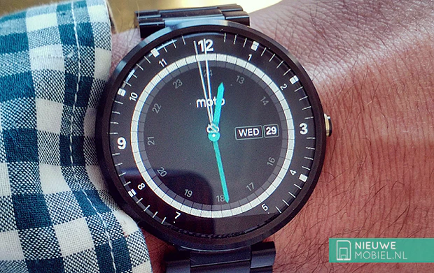 Motorola Moto 360 on wrist