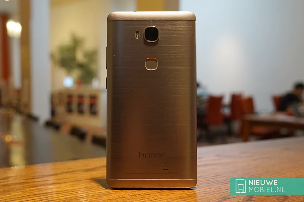 Honor 5X backside