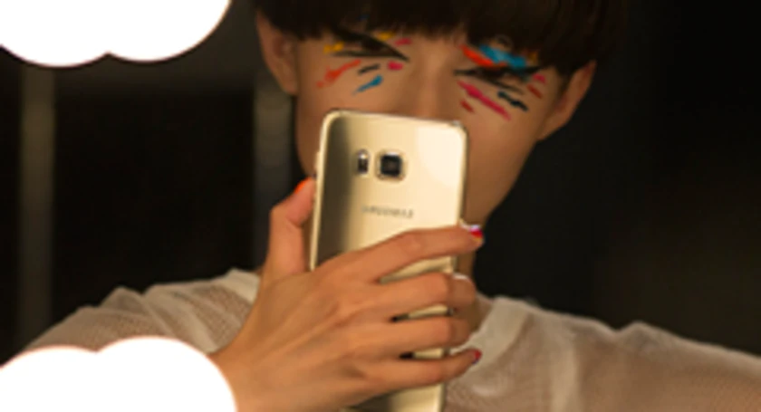 Samsung taking picture