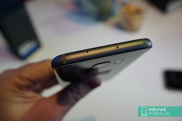 Samsung Galaxy S7 edge simkaart-slot Samsung Galaxy S7 edge simkaart-slot