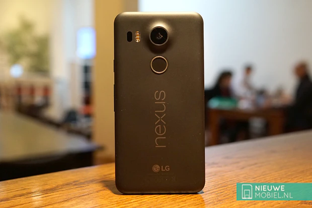 Google Nexus 5X achterkant