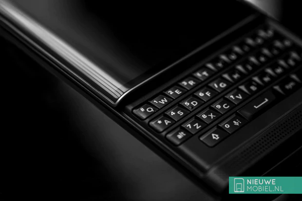 BlackBerry Priv toetsenbord closeup