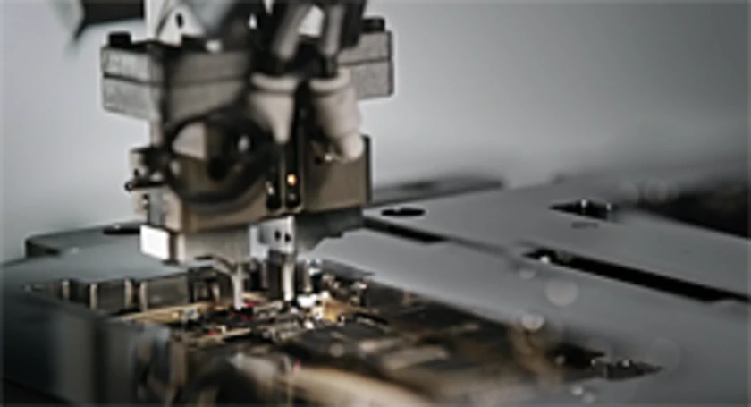 Apple liam recycling robot