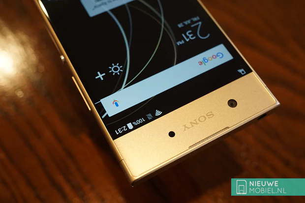 Sony Xperia XA1 speaker close-up Sony Xperia XA1 speaker close-up