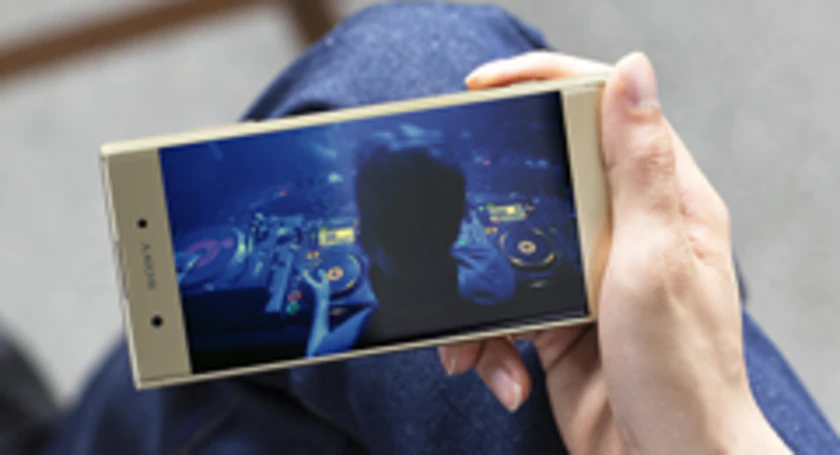 Xperia xa1 plus gold