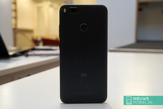 Xiaomi Mi A1 achterzijde Xiaomi Mi A1 achterkant