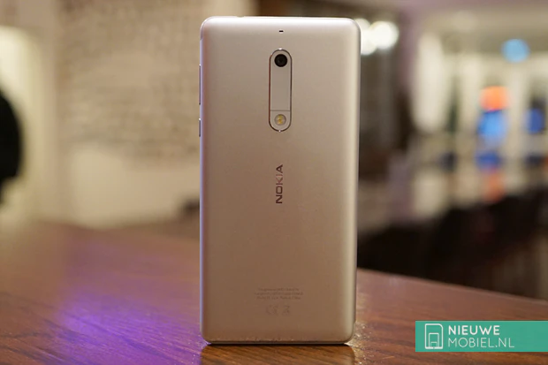Nokia 5 achterkant