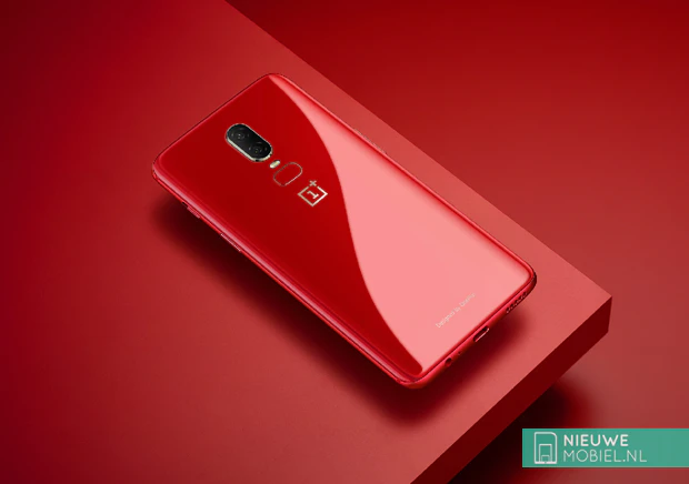 OnePlus 6 Red