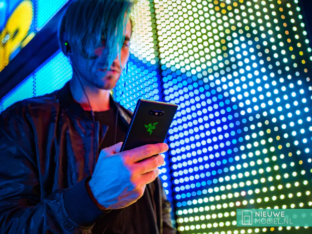 Razer Phone 2 met Razer Chroma