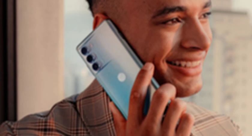 Moto g200 hands