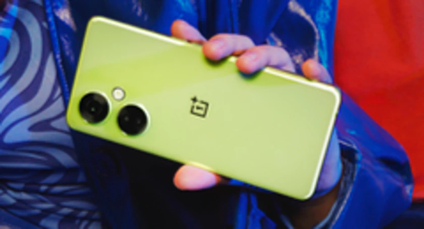Woman holding oneplus nord ce 3 lite
