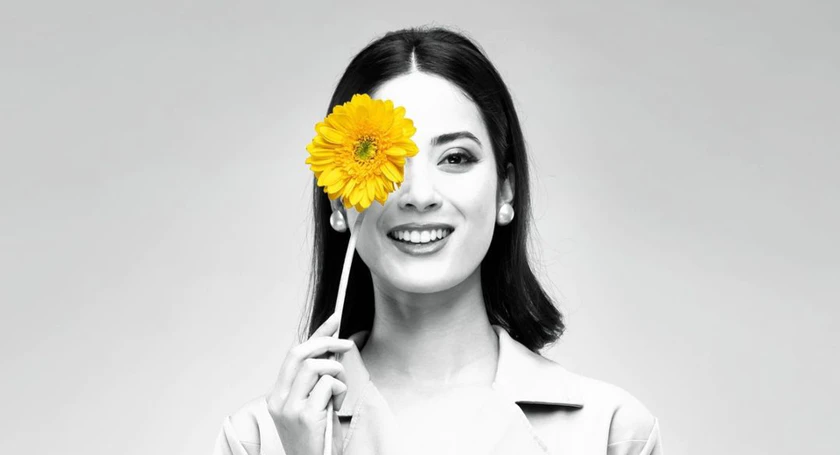Samsung india teaser yellow