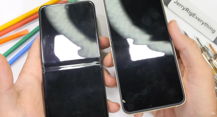Screen crease samsung flip5 flip6 jerryrigheverything