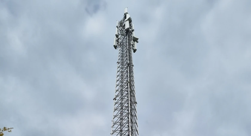 Zendmast operationeel