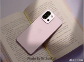 Oneplus 13t Pink Mrsansan Weibo Rear On Book In Light