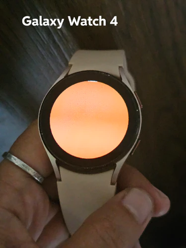 Galaxy Watch4 with Red Screen Of Death via Reddit and Samsung Forum