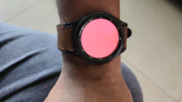 Galaxy Watch4 with Red Screen Of Death via Reddit and Samsung Forum