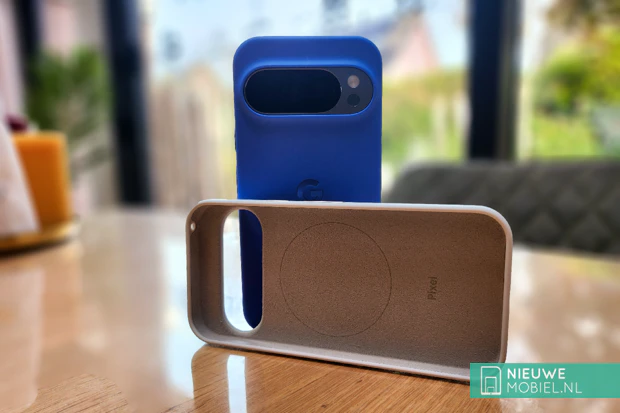 Review of Google's official Pixelsnap cases
