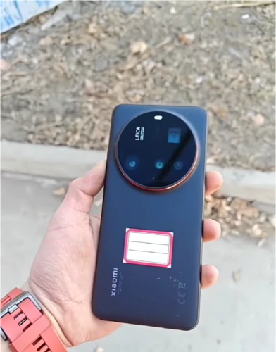 Xiaomi 15 Ultra leaked video still Xiaomi 15 Ultra leaked video still