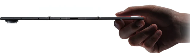 Samsung Galaxy Z TriFold thinness opened