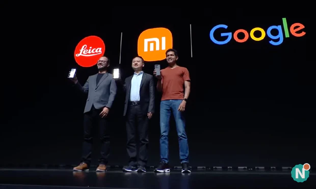 Xiaomi smartphone-lancering met Leica en Google Xiaomi smartphone-lancering met op het podium vertegenwoordigers van Leica, Xiaomi en Google