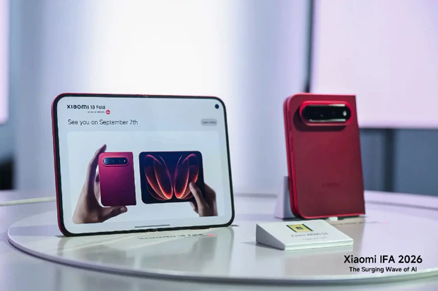 Rode Xiaomi 18 Fold getoond tijdens IFA-beurs Berlijn 2026